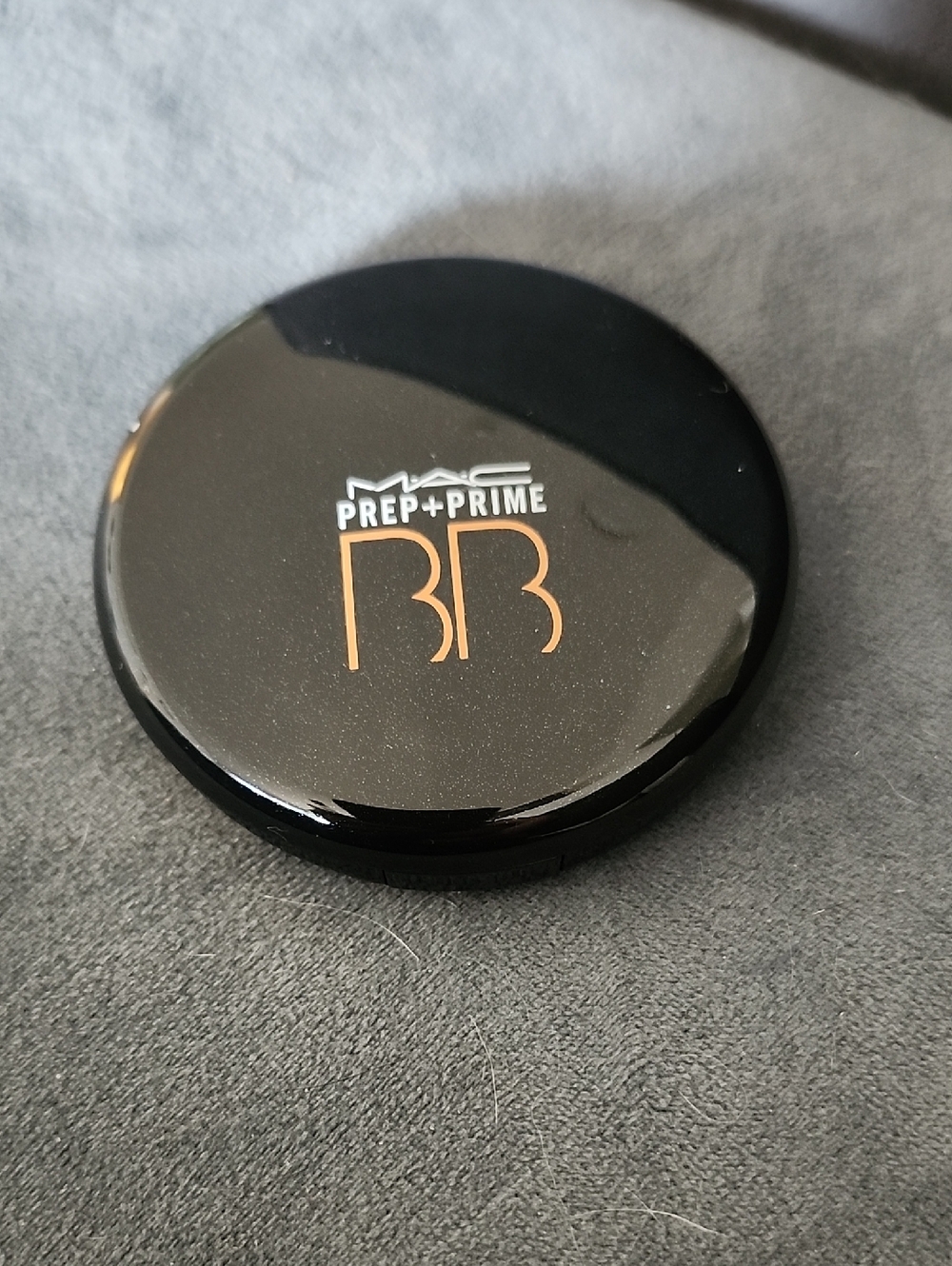 MAC Cosmetics Prep + Prime BB Compact - Black with Gold Logo